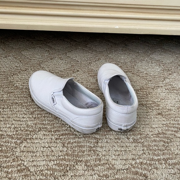 Slip on vans - Picture 3 of 4